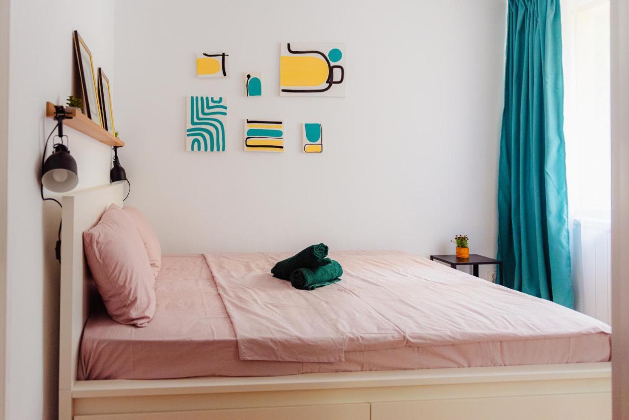 Cozy Apartment Ultracentral Universitate Square Bukarest Eksteriør billede